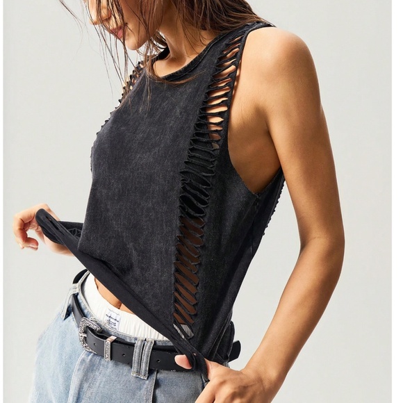 Mineral Wash Black Cut out Detail Sleeveless Tank Top - Picture 2 of 6